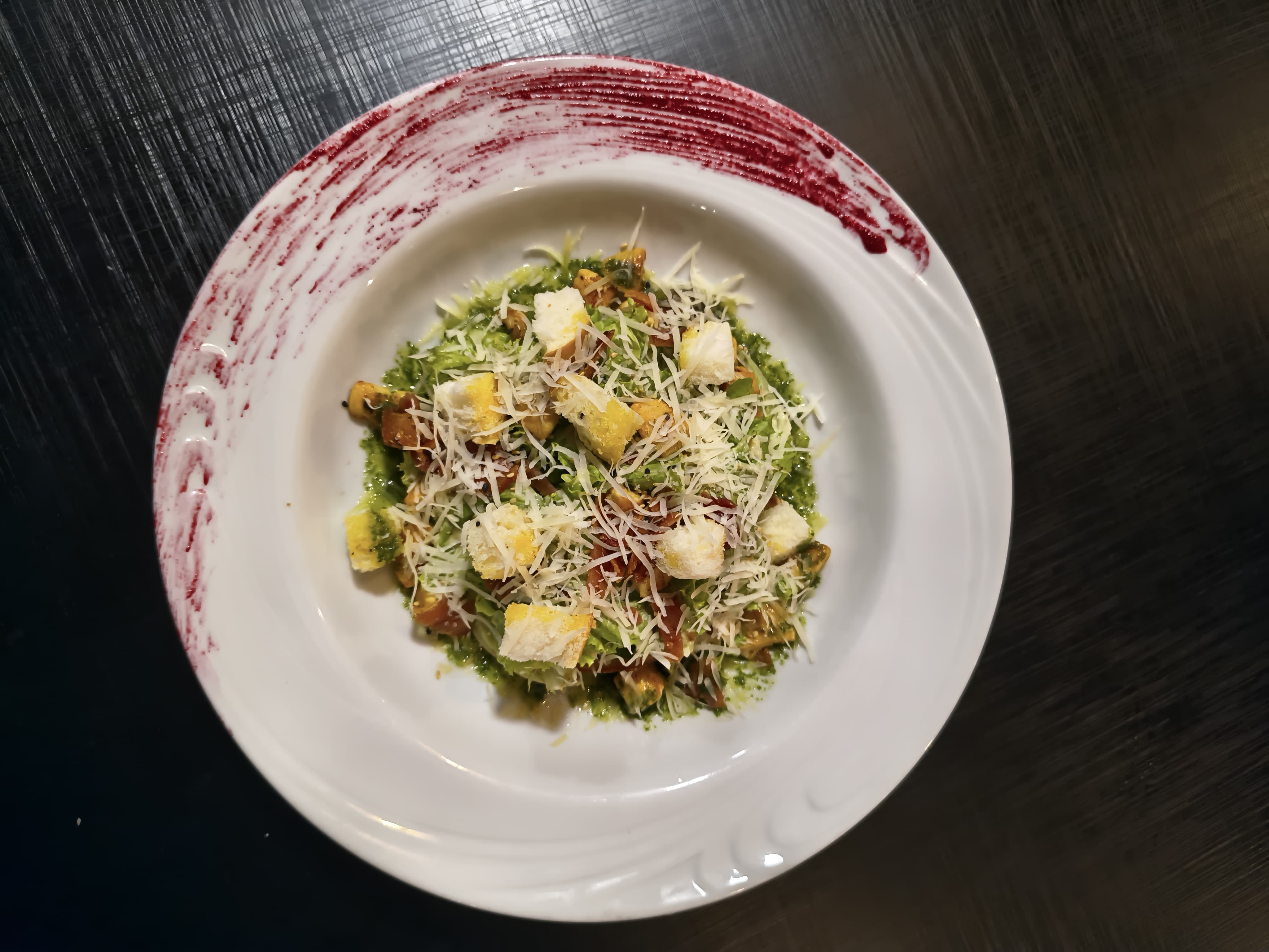 Salada Caesar no Yano Cozinha